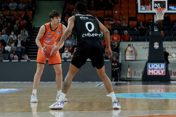 吸引了大量 吸引了大量