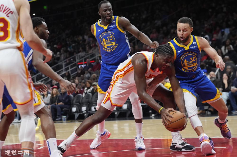 上的均衡 上的均衡